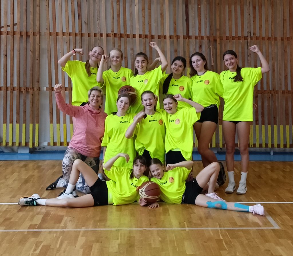 Meziškolní turnaj v basketbalu - dívky